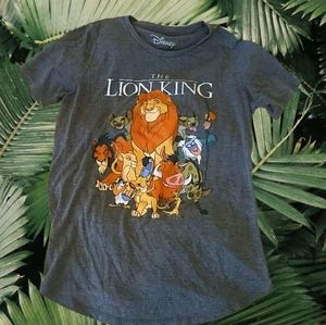 2/$10 Disney 90s Lion King tee